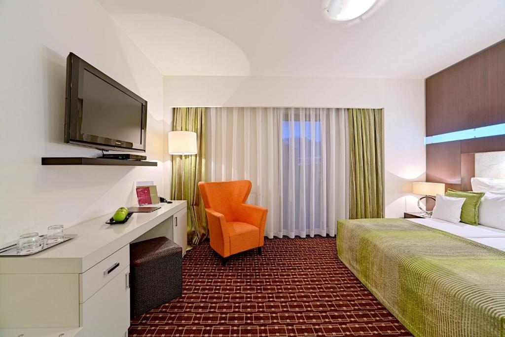 Hotel Cubix Брашов Экстерьер фото