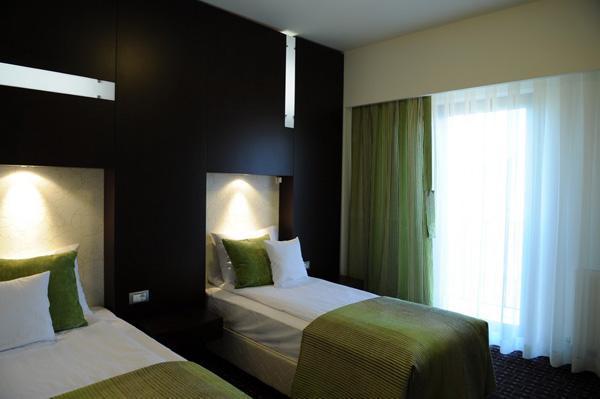 Hotel Cubix Брашов Номер фото